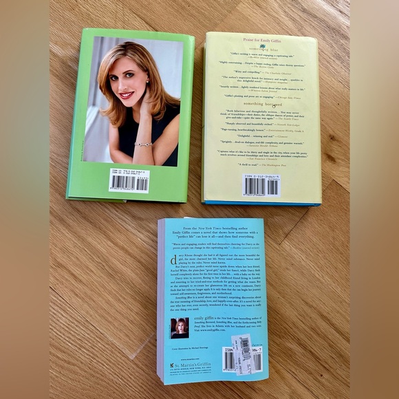 Emily Giffin Book Bundle - Picture 2 of 7